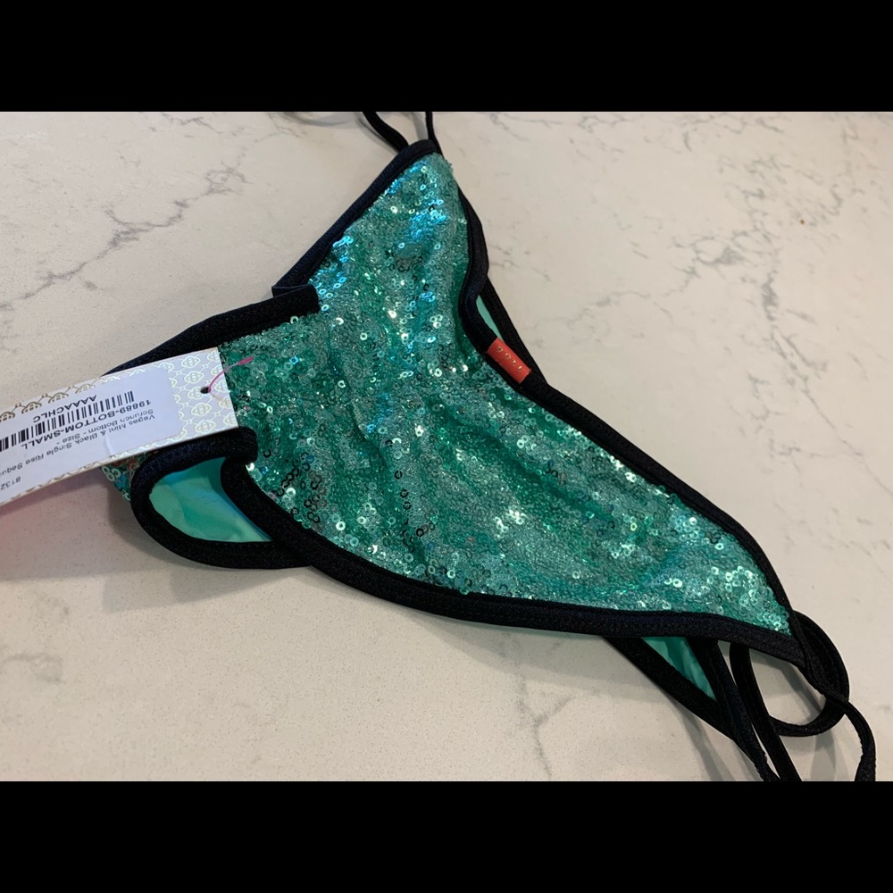 DOLL Bikini Bottom - Picture 5 of 5